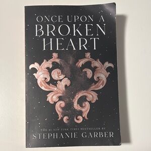 BOOK|Add On Item| ONCE UPON A BROKEN HEART
